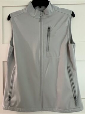 Women’s Light Gray Softshell Vest with Zip Pockets